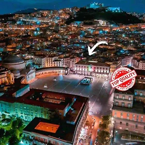 Salotto Partenopeo , Napoli Italia